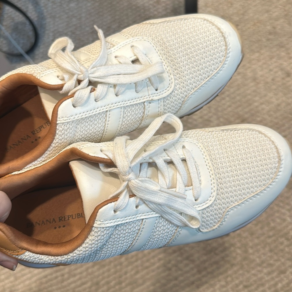 NWOT Banana Republic Sneakers